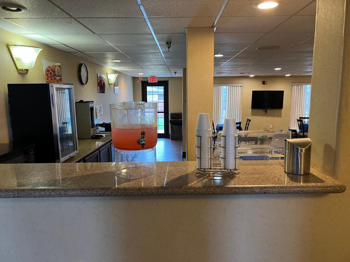 Americas Best Value Inn Pharr/Mcallen Экстерьер фото