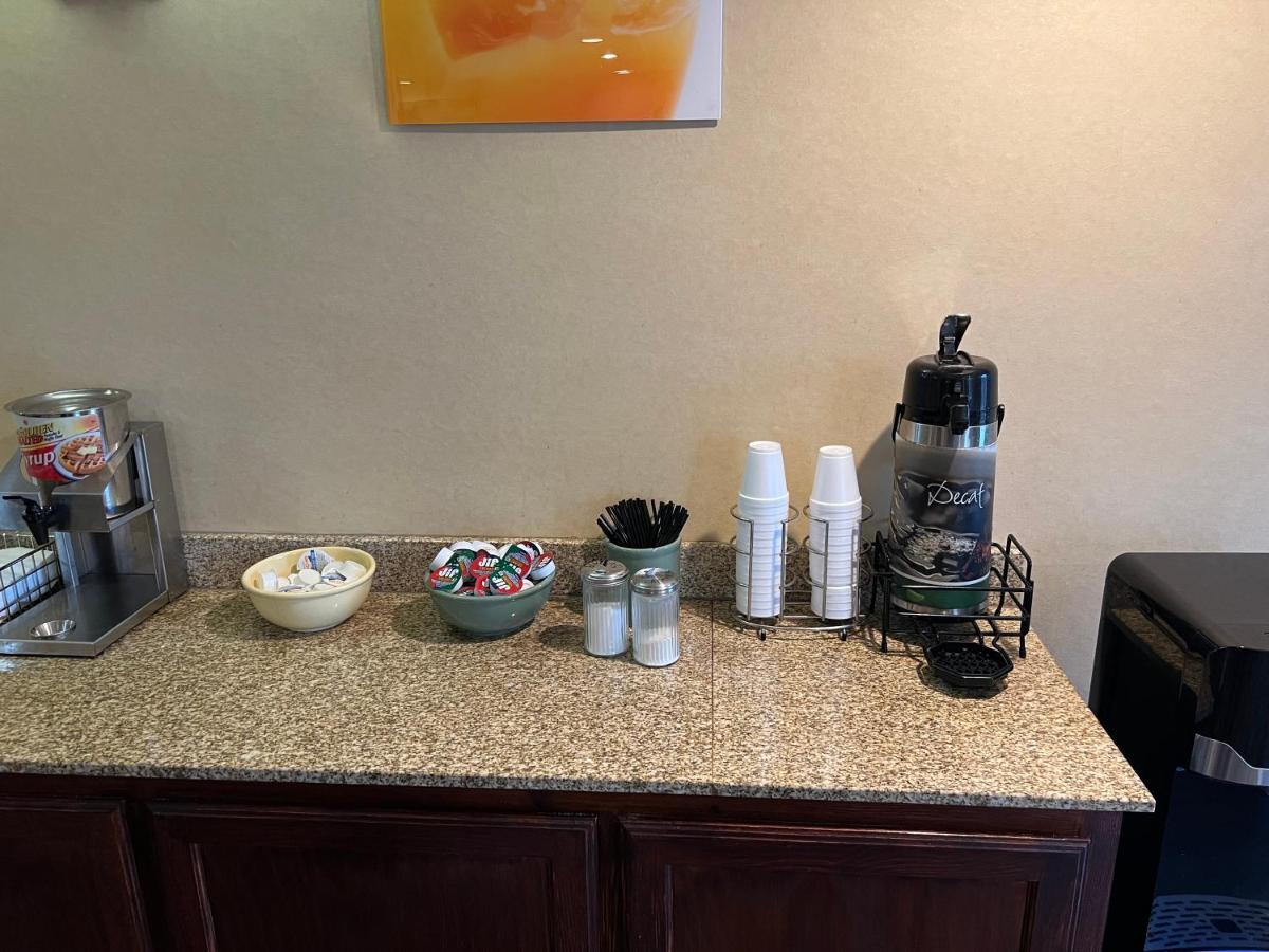 Americas Best Value Inn Pharr/Mcallen Экстерьер фото